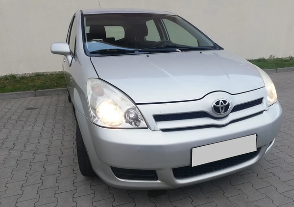 Toyota Corolla Verso cena 15600 przebieg: 202000, rok produkcji 2007 z Złocieniec małe 106